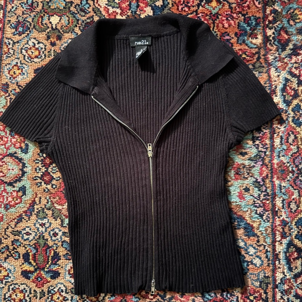 Rue21 Charcoal Ribbed Knit Top